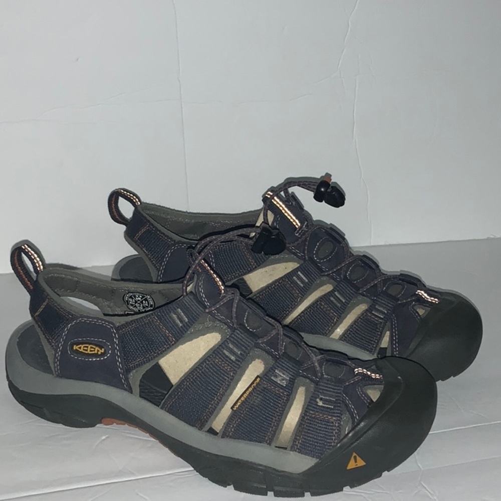 MEN’S WATERPROOF KEEN SANDALS SZ 9.5